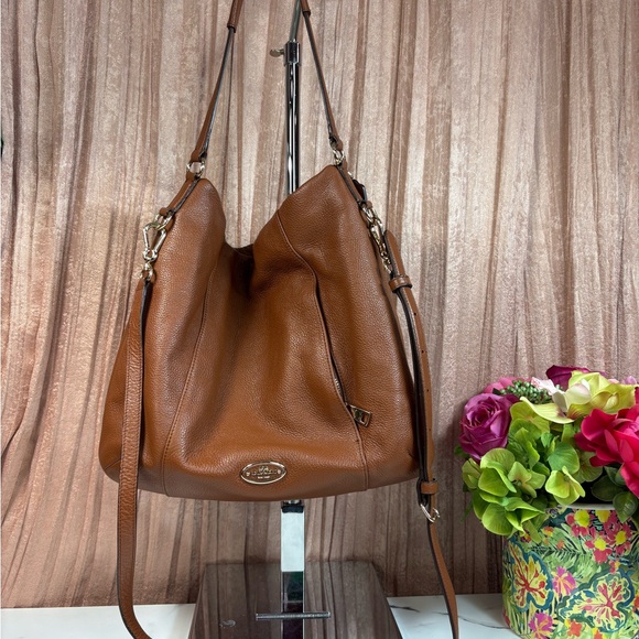 Coach Handbags - Coach Tan Leather Hobo Bag
